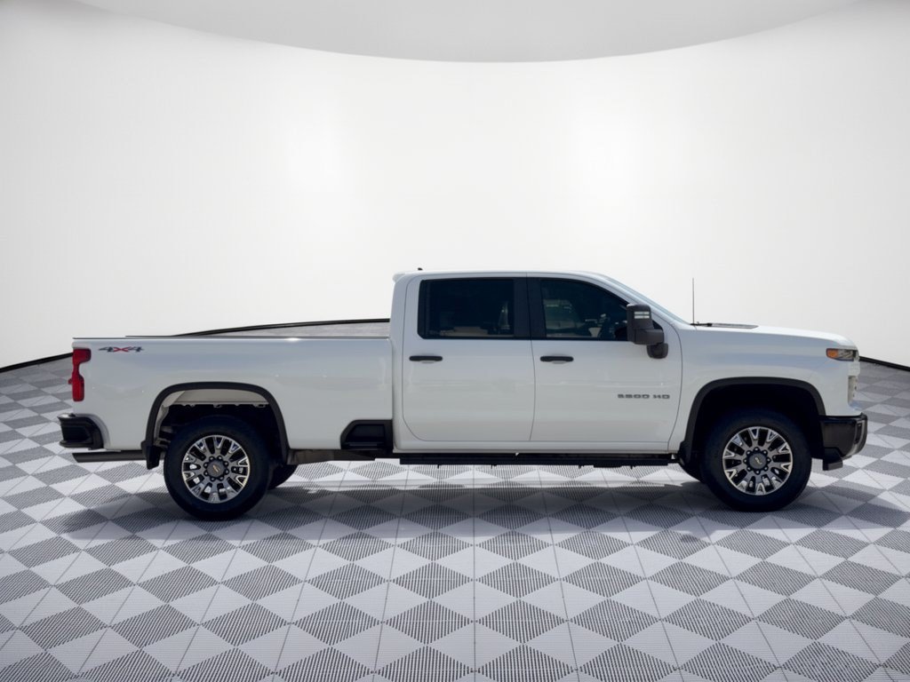 Used 2025 Chevrolet Silverado 2500 Custom w/ Custom Convenience Package AWD/4WD image 8