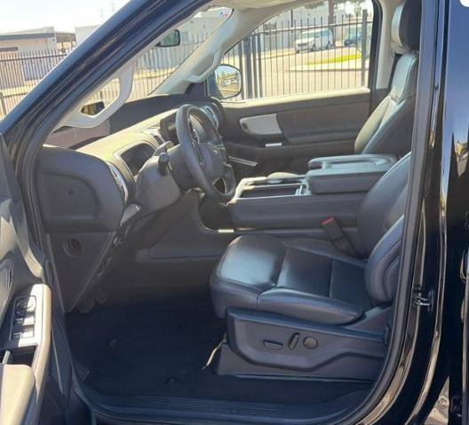 Certified 2025 Ford Expedition Active AWD/4WD image 7