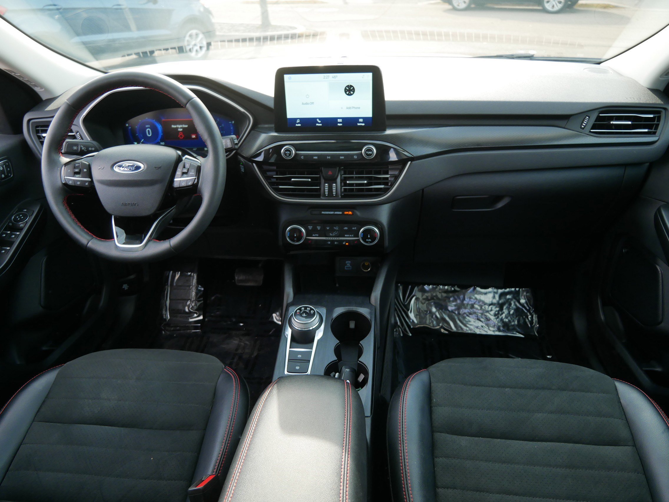 Certified 2022 Ford Escape SEL w/ SEL Stealth AWD Package image 10