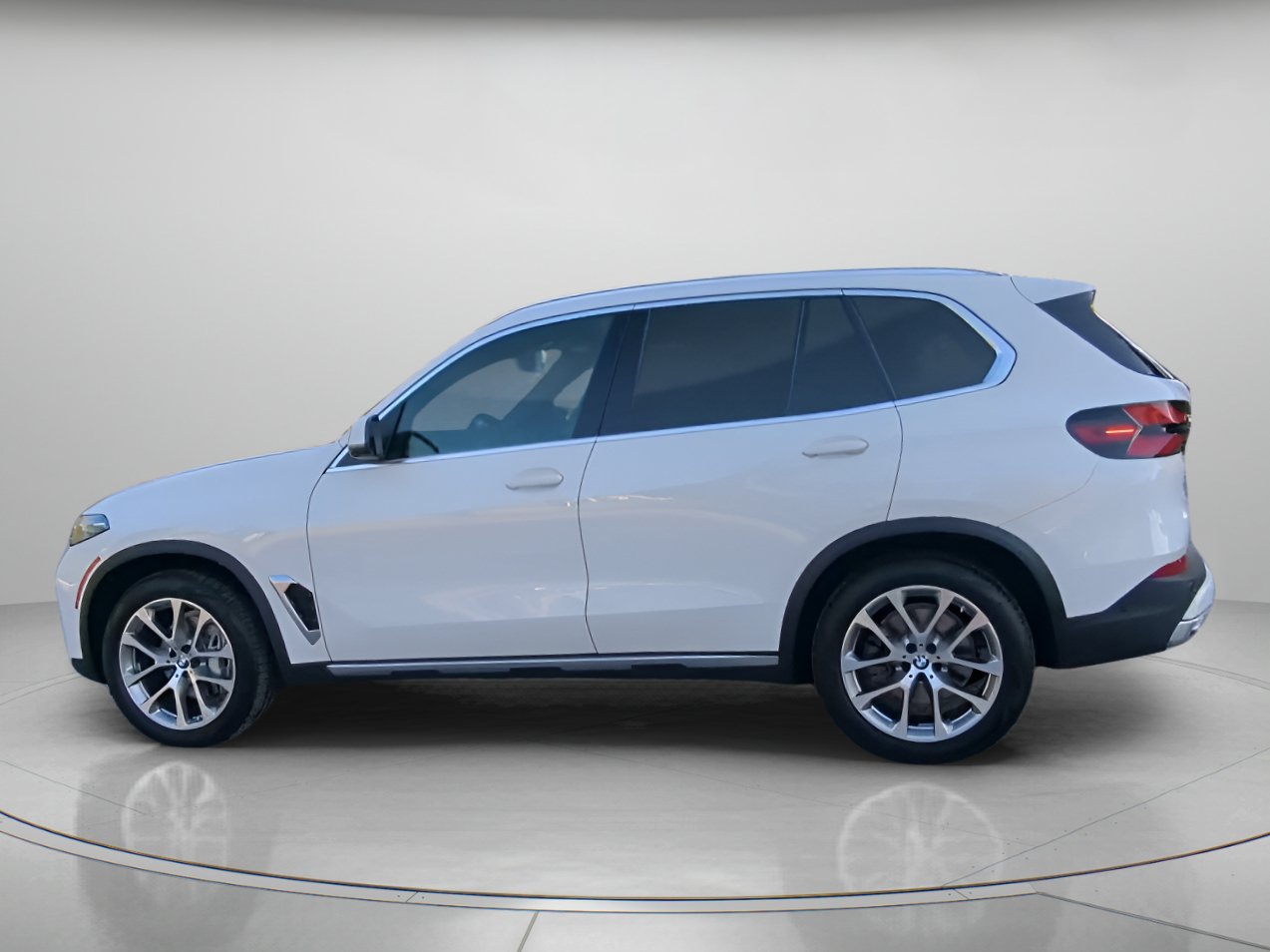 Used 2025 BMW X5 xDrive40i w/ Premium Package AWD/4WD image 19