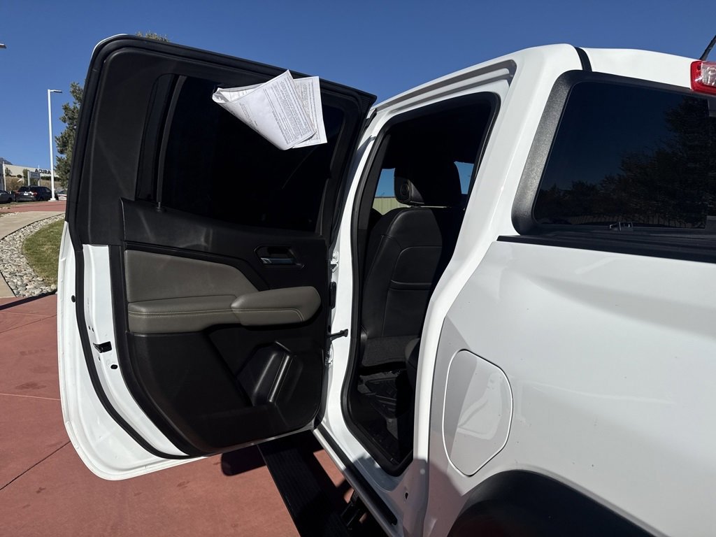Used 2023 Chevrolet Colorado ZR2 w/ ZR2 Convenience Package III image 16