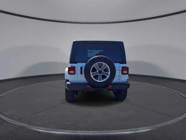 Used 2018 Jeep Wrangler Unlimited Sahara w/ Cold Weather Group AWD/4WD image 7