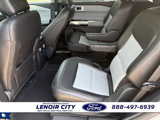Certified 2023 Ford Explorer XLT w/ Equipment Group 202A AWD/4WD image 11