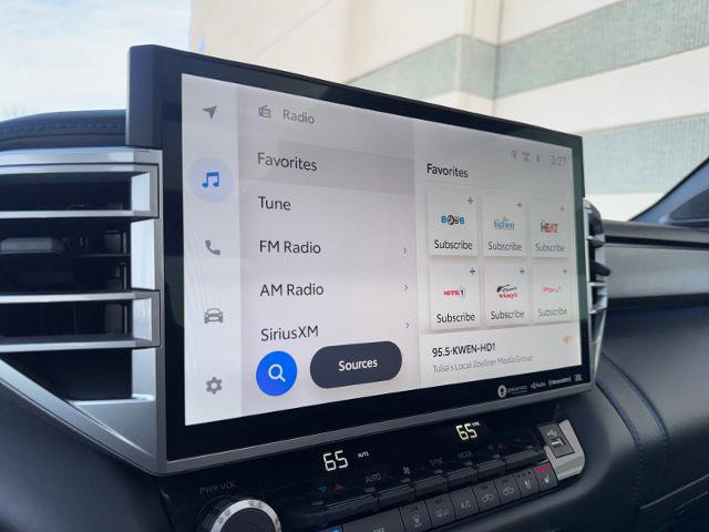 Used 2024 Toyota Tundra Platinum image 14