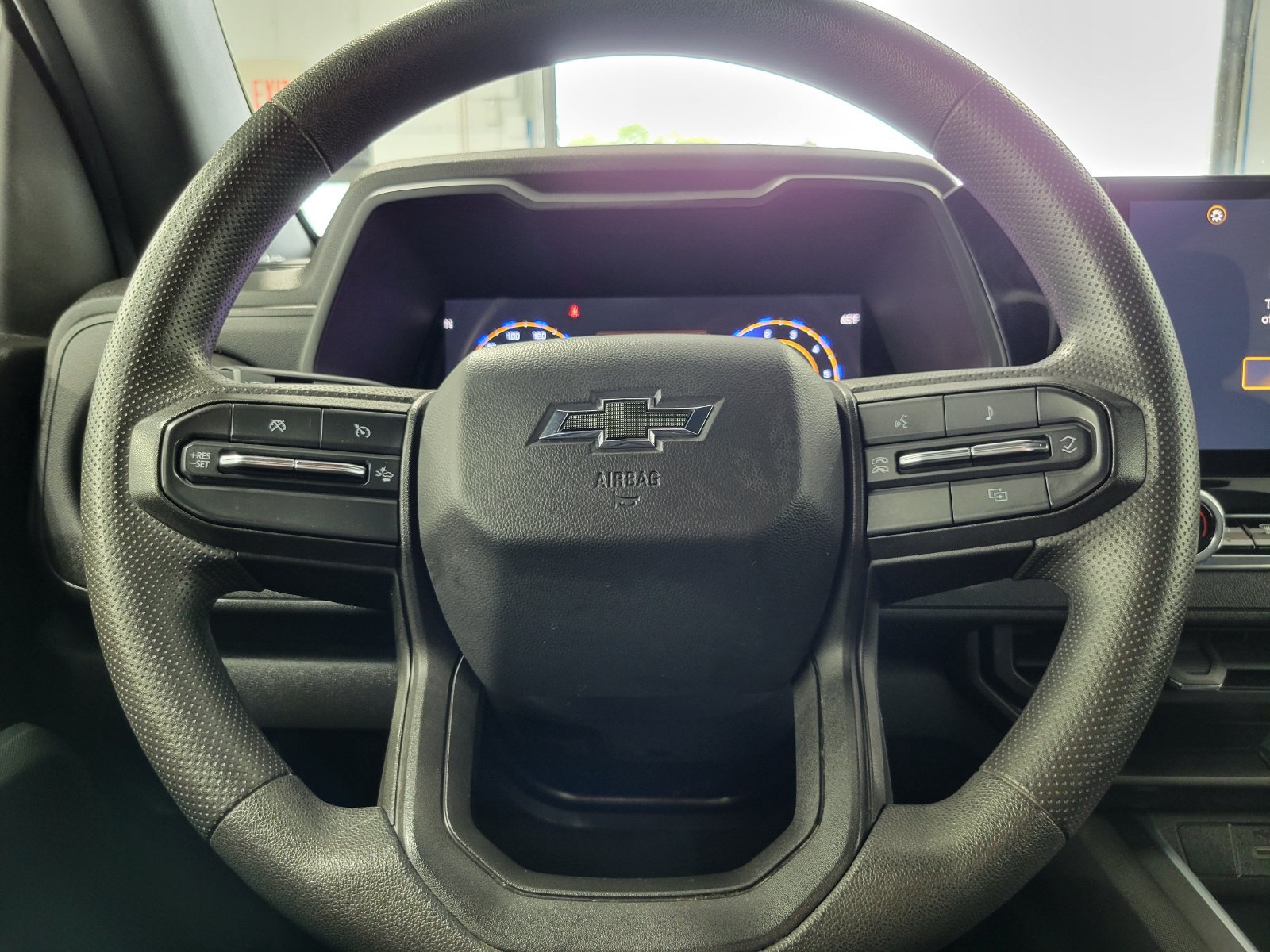 Used 2025 Chevrolet Colorado Trail Boss AWD/4WD image 12