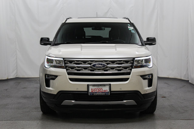 Certified 2018 Ford Explorer XLT w/ Equipment Group 202A FWD image 3