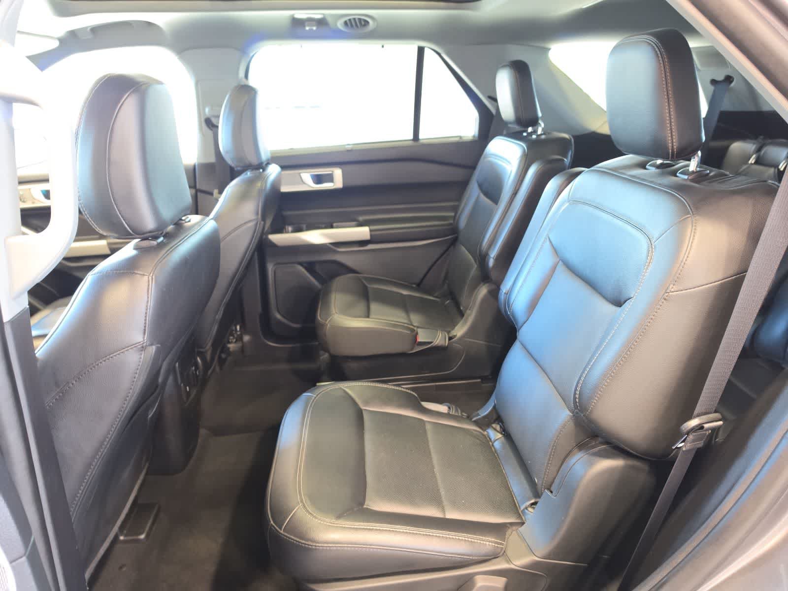Certified 2022 Ford Explorer Limited AWD/4WD image 33