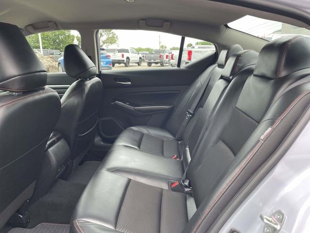 Used 2023 Nissan Altima 2.5 SR FWD image 11