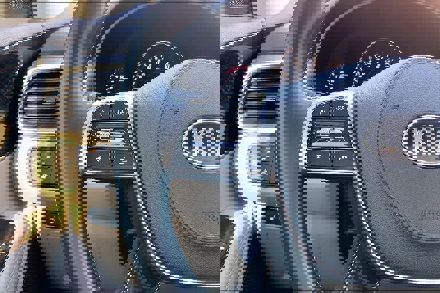 Used 2020 Kia Sorento EX image 23