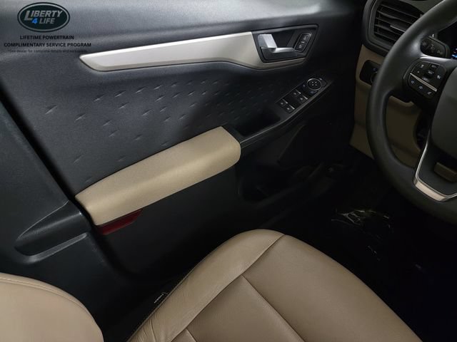Certified 2020 Ford Escape SE FWD image 32