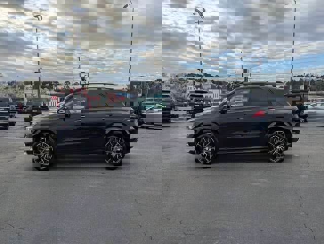 Used 2022 Mercedes-Benz GLE 350 BASE 4MATIC image 2