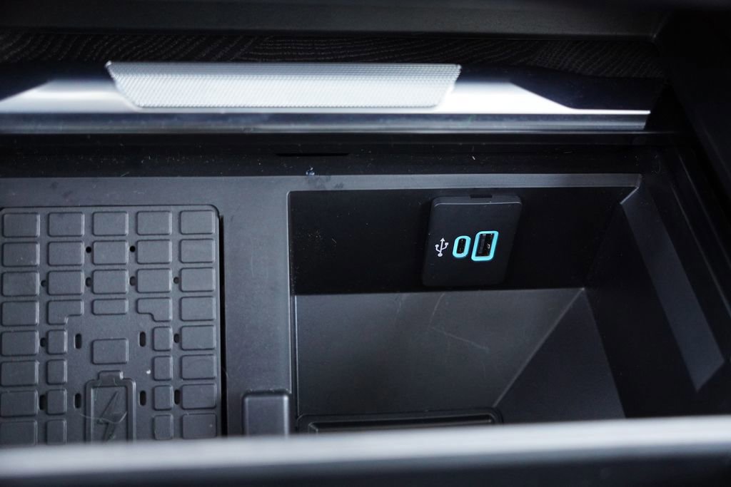 Certified 2024 Ford F350 Platinum w/ Tremor Off-Road Package image 30