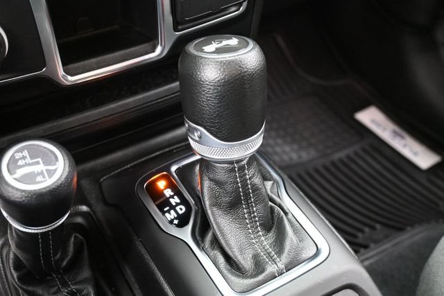 Used 2024 Jeep Wrangler Sport AWD/4WD image 23