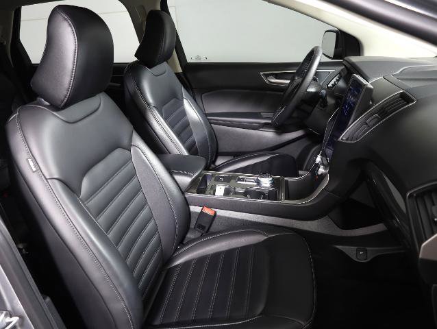 Certified 2024 Ford Edge SEL w/ Convenience Package image 9