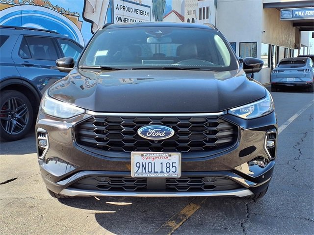 Certified 2023 Ford Escape ST-Line Elite w/ Premium Technology Package image 2