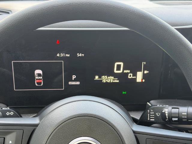 Used 2025 Nissan Kicks S image 18