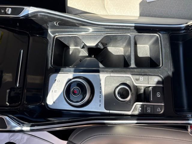 Used 2022 Kia Sorento SX AWD/4WD image 16