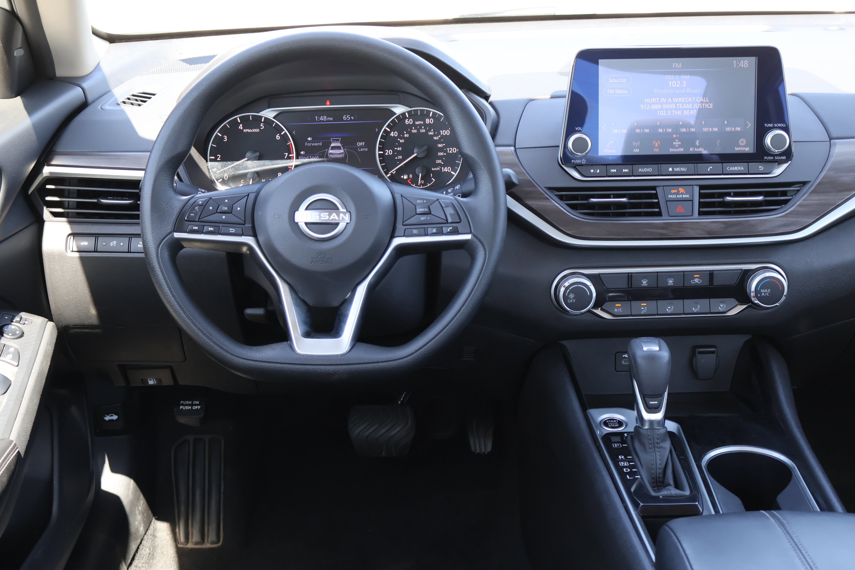 Used 2024 Nissan Altima 2.5 SV image 26