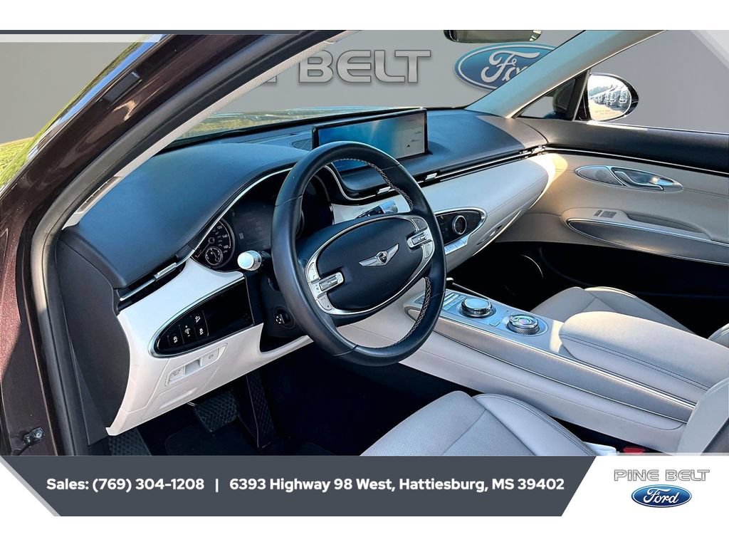 Used 2023 Genesis GV70 2.5T w/ Select Package AWD/4WD image 12