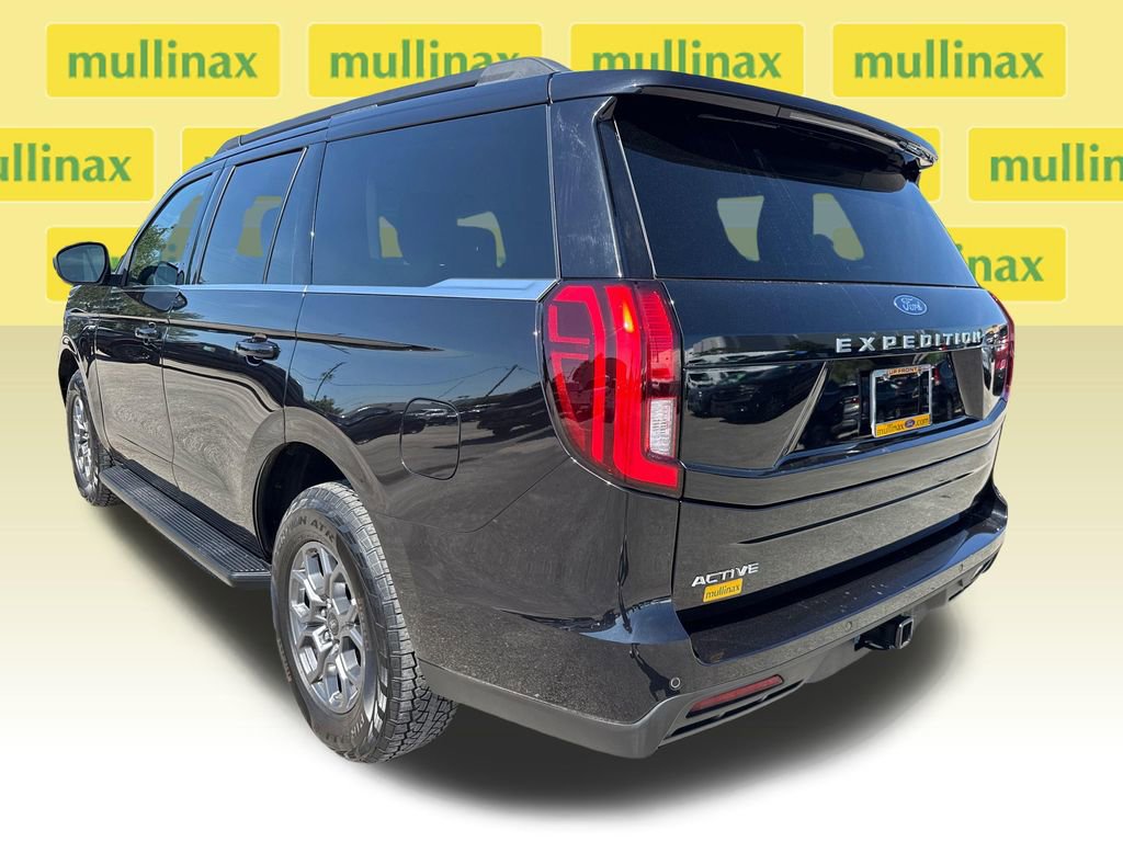 Certified 2025 Ford Expedition Active RWD image 9