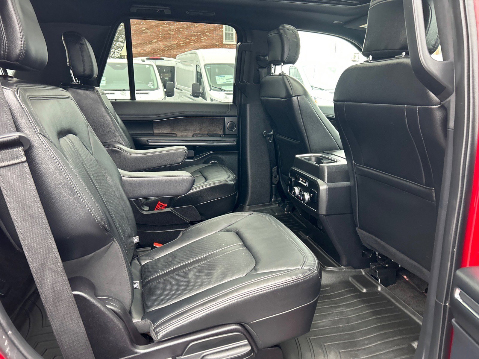 Certified 2020 Ford Expedition Limited w/ Special Edition Package image 23
