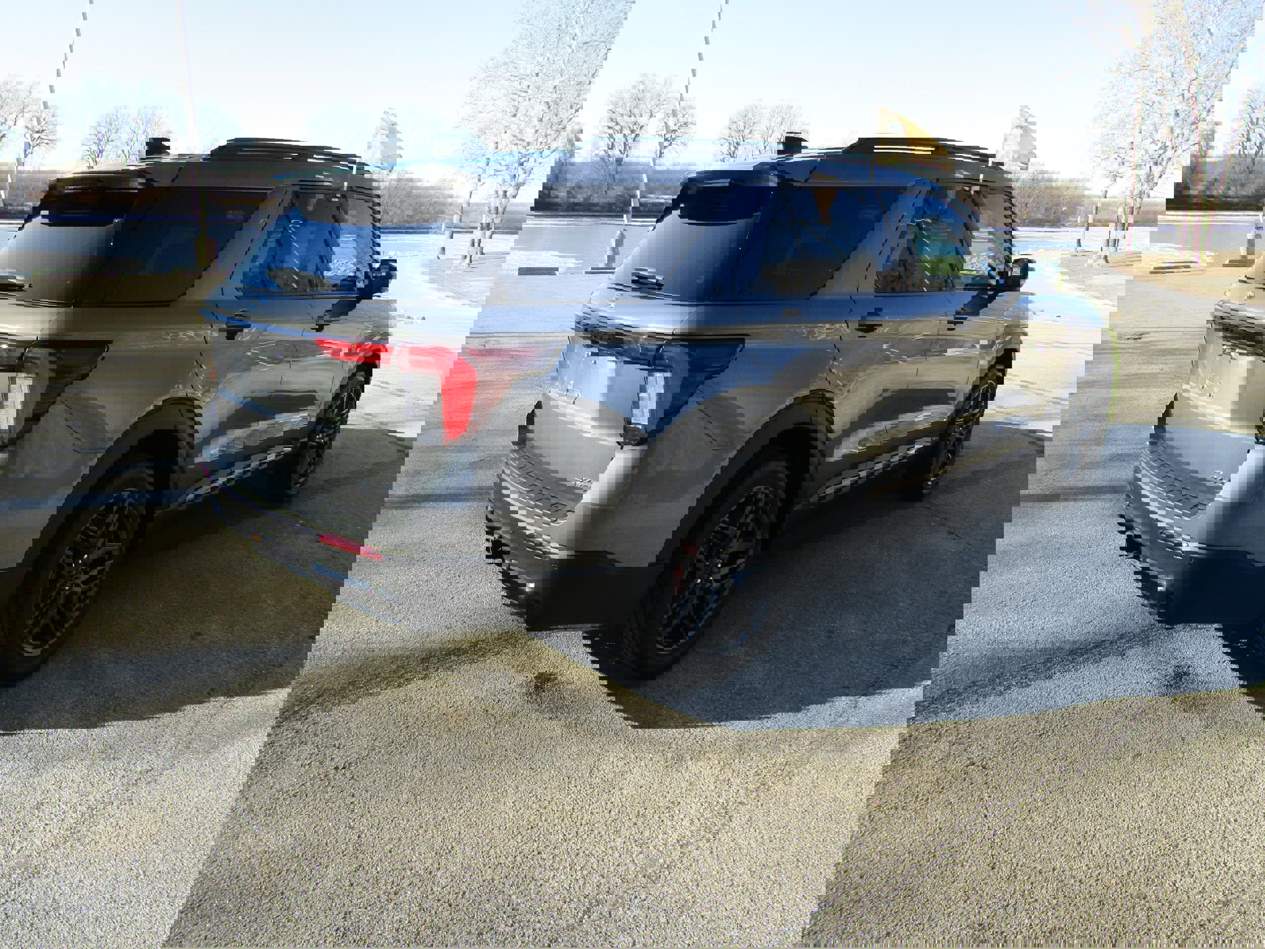 Certified 2025 Ford Explorer ST-Line w/ Premium Package image 5