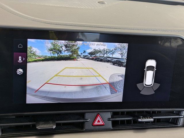 Used 2023 Kia Sportage EX image 28