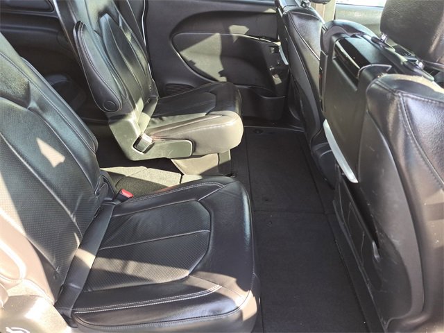 Used 2021 Chrysler Pacifica Touring-L w/ Uconnect Theater Family Group image 26