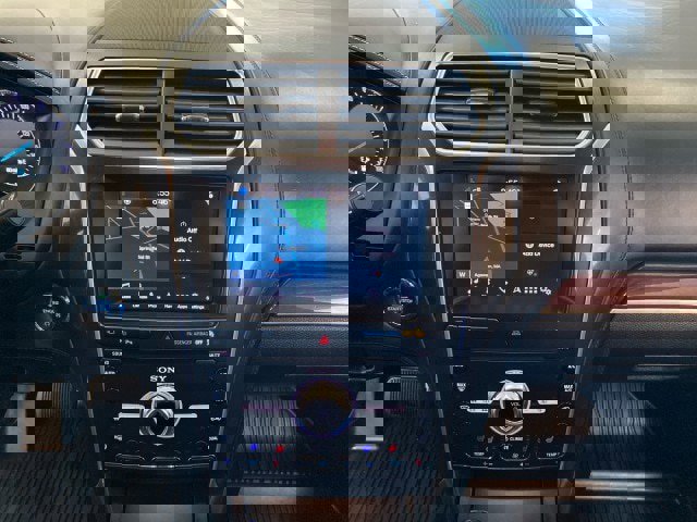 Certified 2019 Ford Explorer Platinum image 25