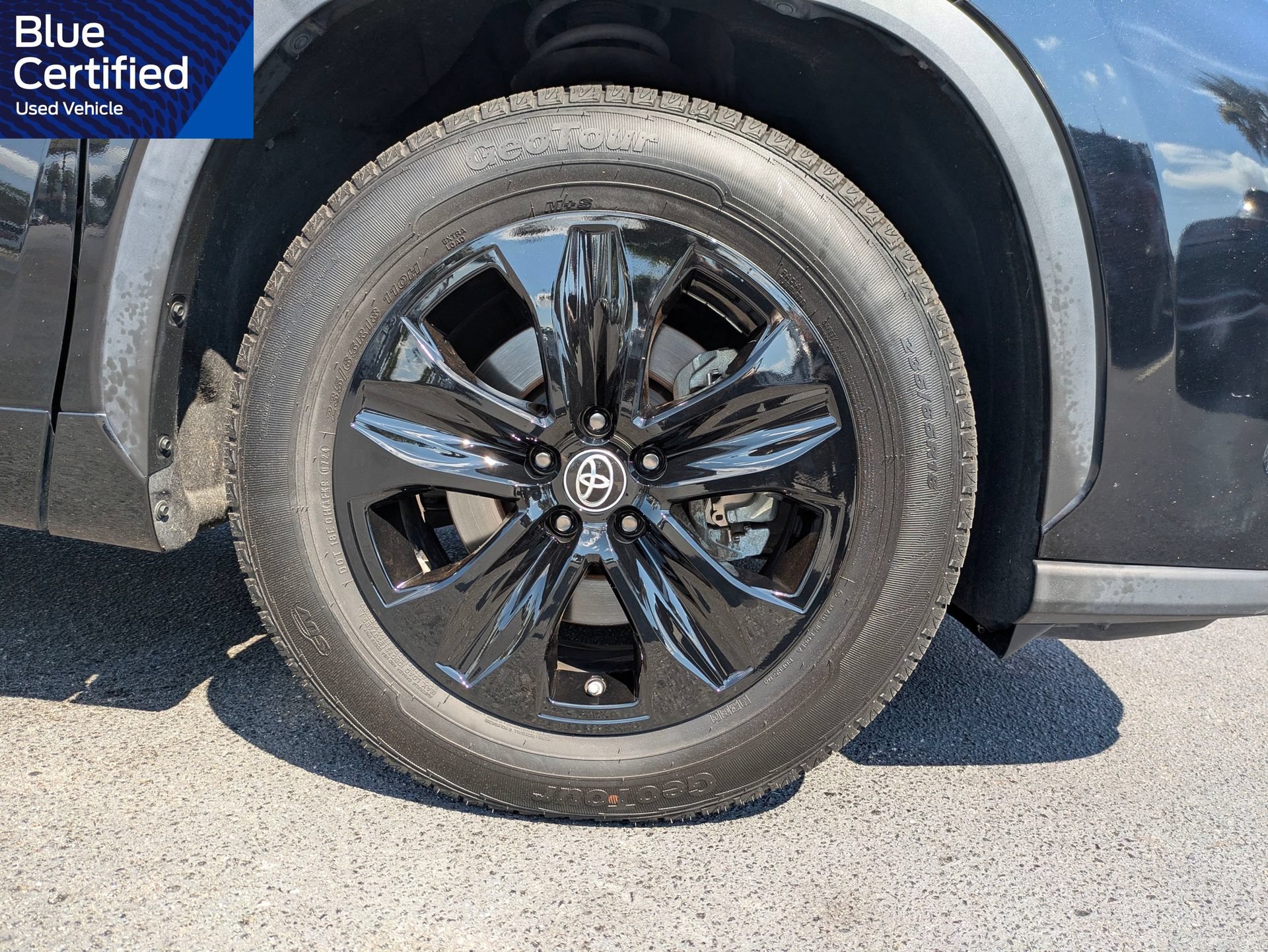 Used 2022 Toyota Highlander XLE FWD image 12