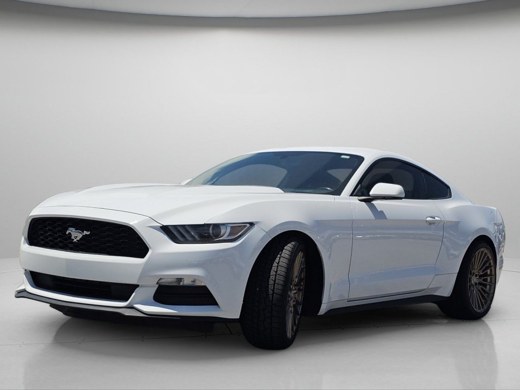Certified 2017 Ford Mustang Coupe RWD image 17