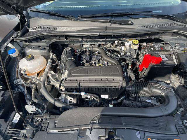 Certified 2023 Ford Escape Active AWD/4WD image 17
