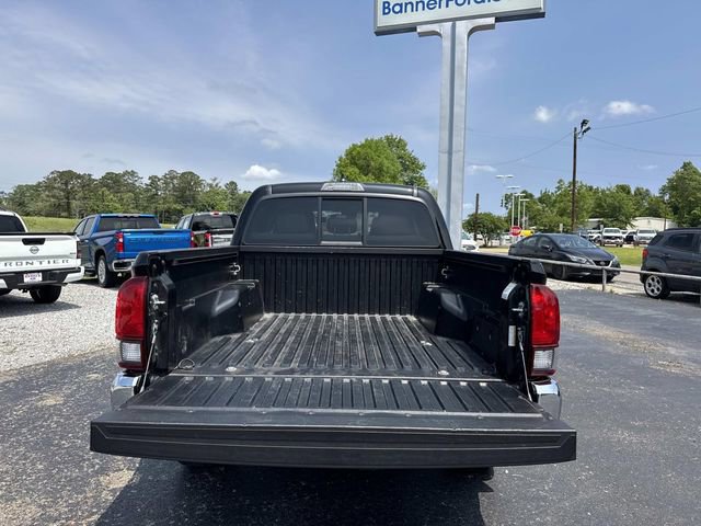 Used 2023 Toyota Tacoma SR5 w/ SR5 Appearance Package RWD image 8