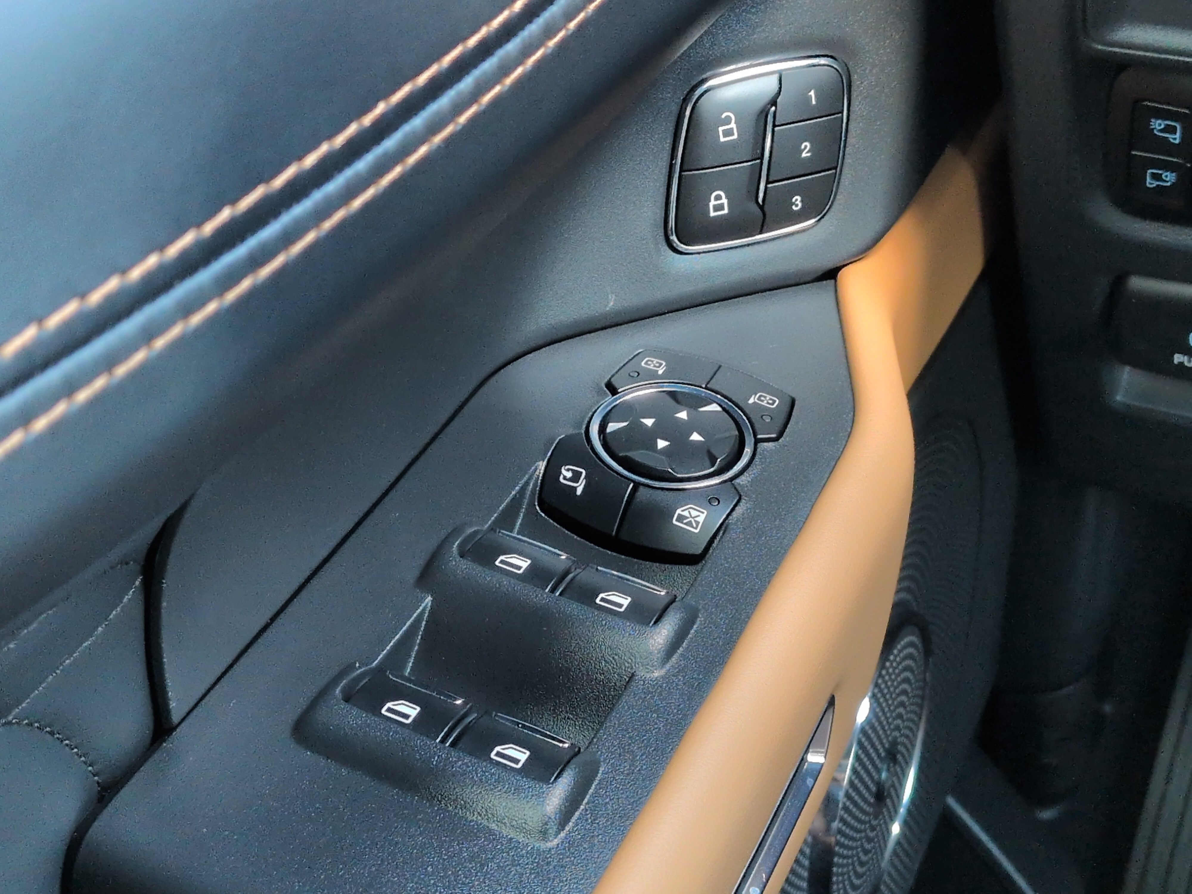 Certified 2024 Ford Expedition Max Platinum AWD/4WD image 23