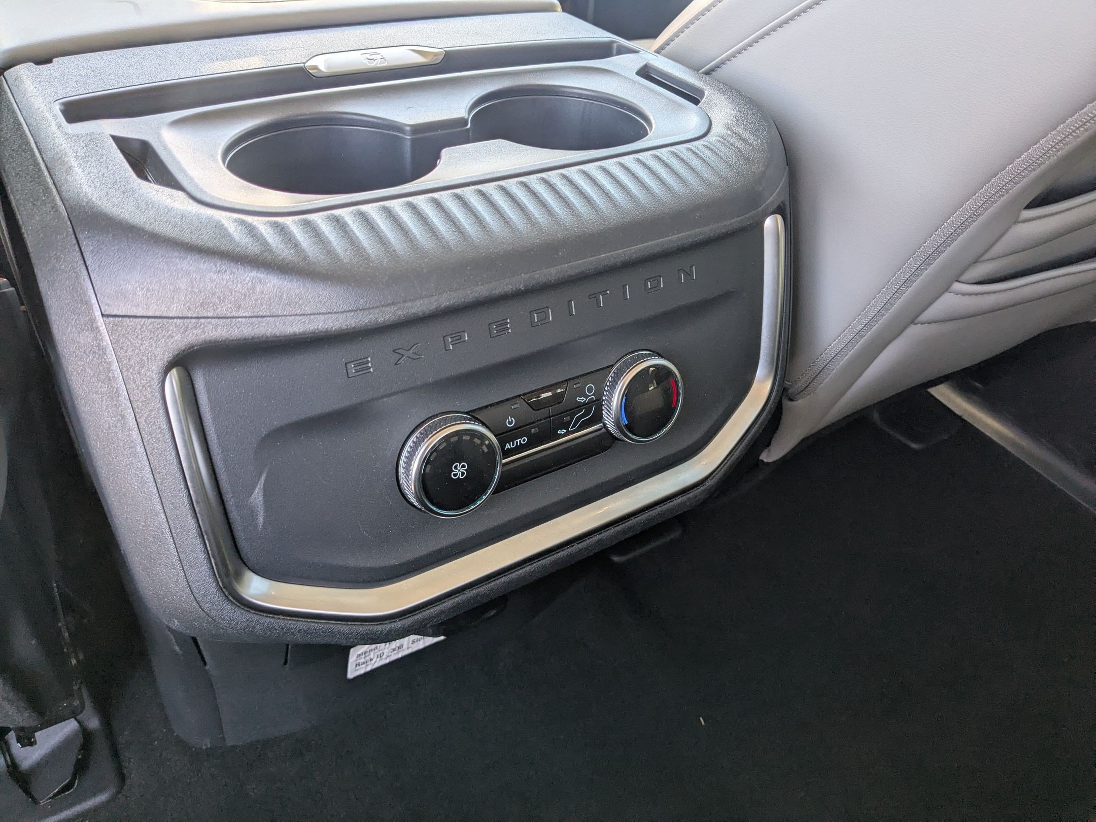 Certified 2025 Ford Expedition Active AWD/4WD image 31