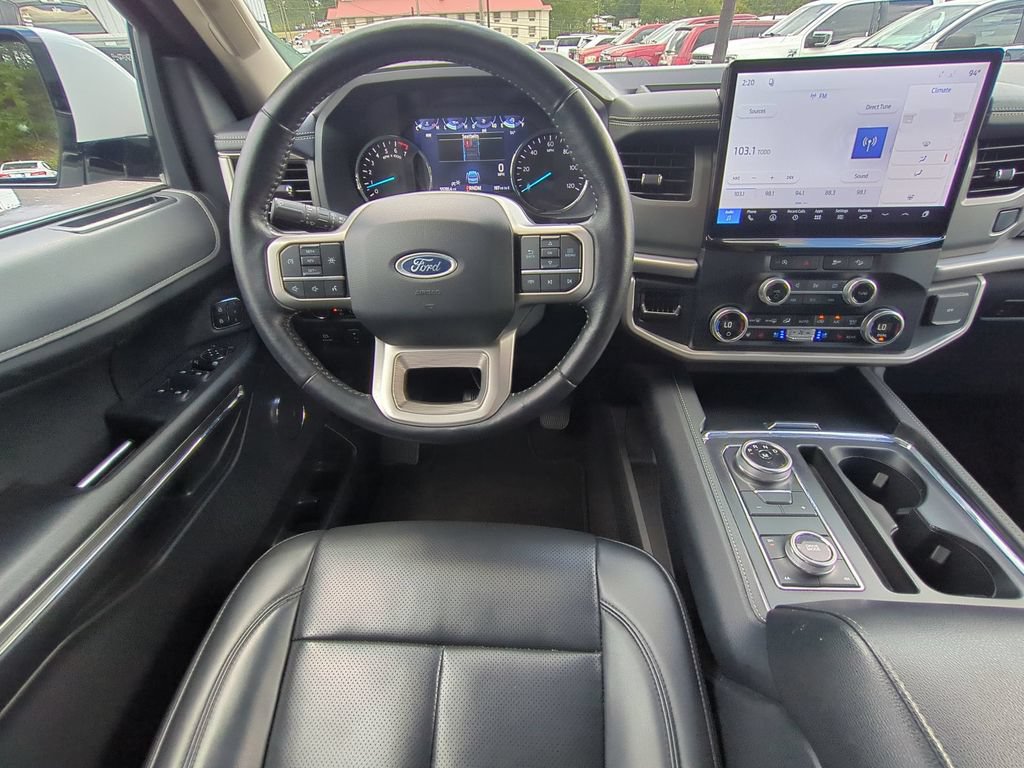 Certified 2024 Ford Expedition XLT AWD/4WD image 18
