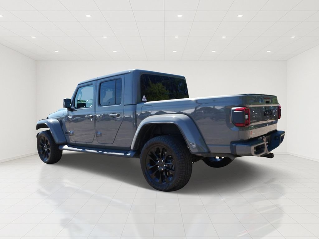 Used 2022 Jeep Gladiator Overland AWD/4WD image 4