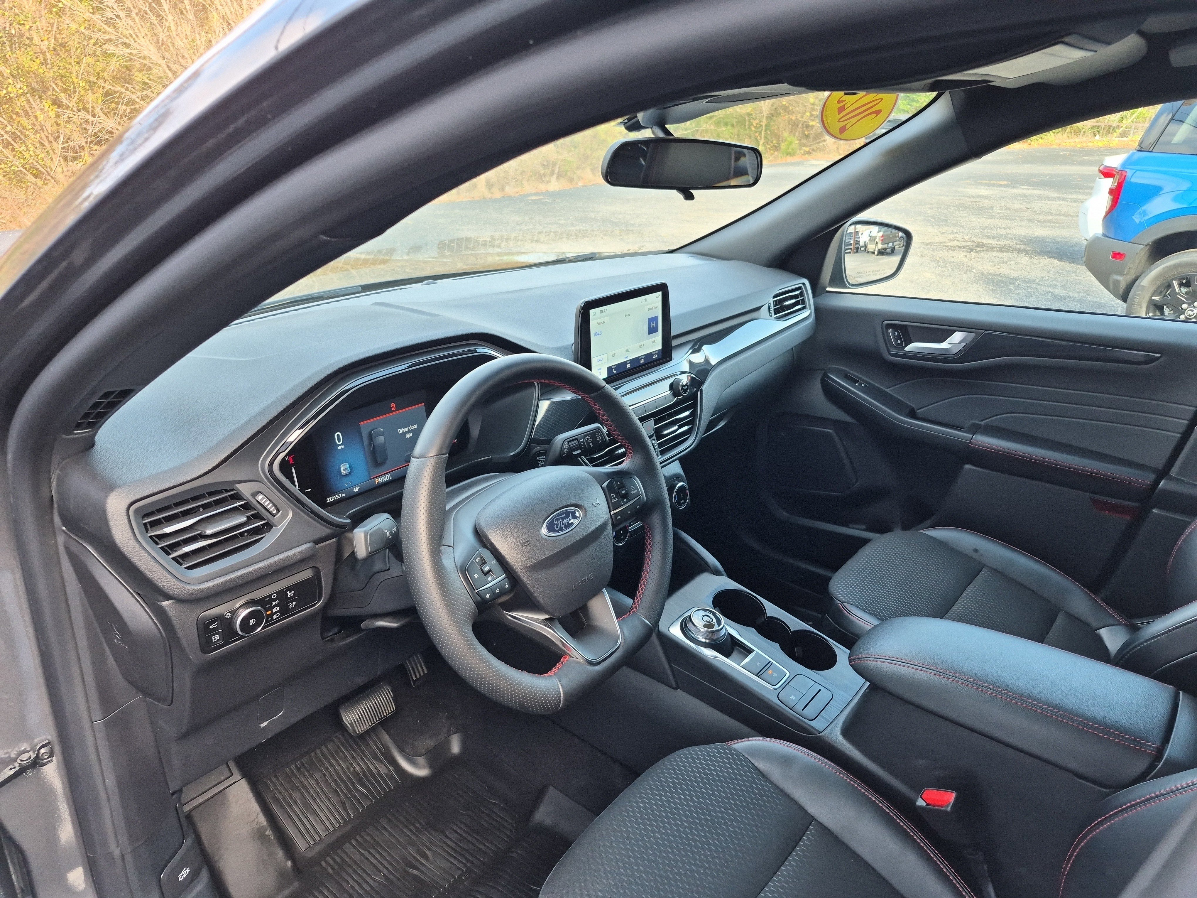 Certified 2025 Ford Escape ST-Line Elite image 14