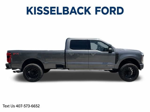 Certified 2025 Ford F250 Platinum w/ FX4 Off-Road Package AWD/4WD image 3