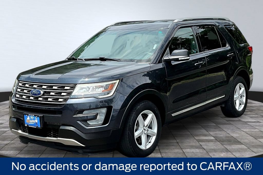 Certified 2017 Ford Explorer XLT AWD/4WD image 3