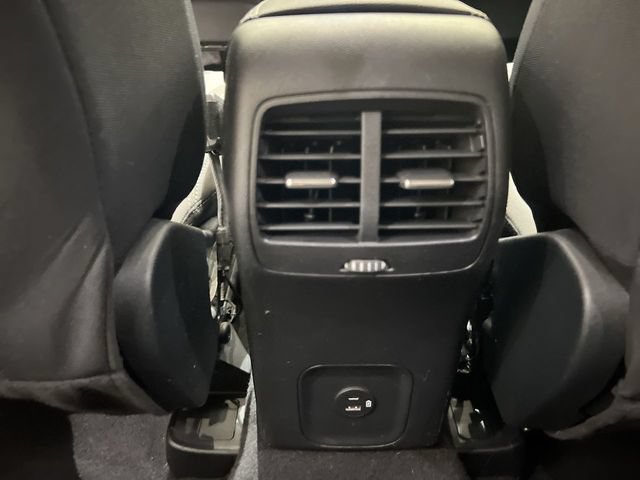 Certified 2020 Ford Escape SE FWD image 19