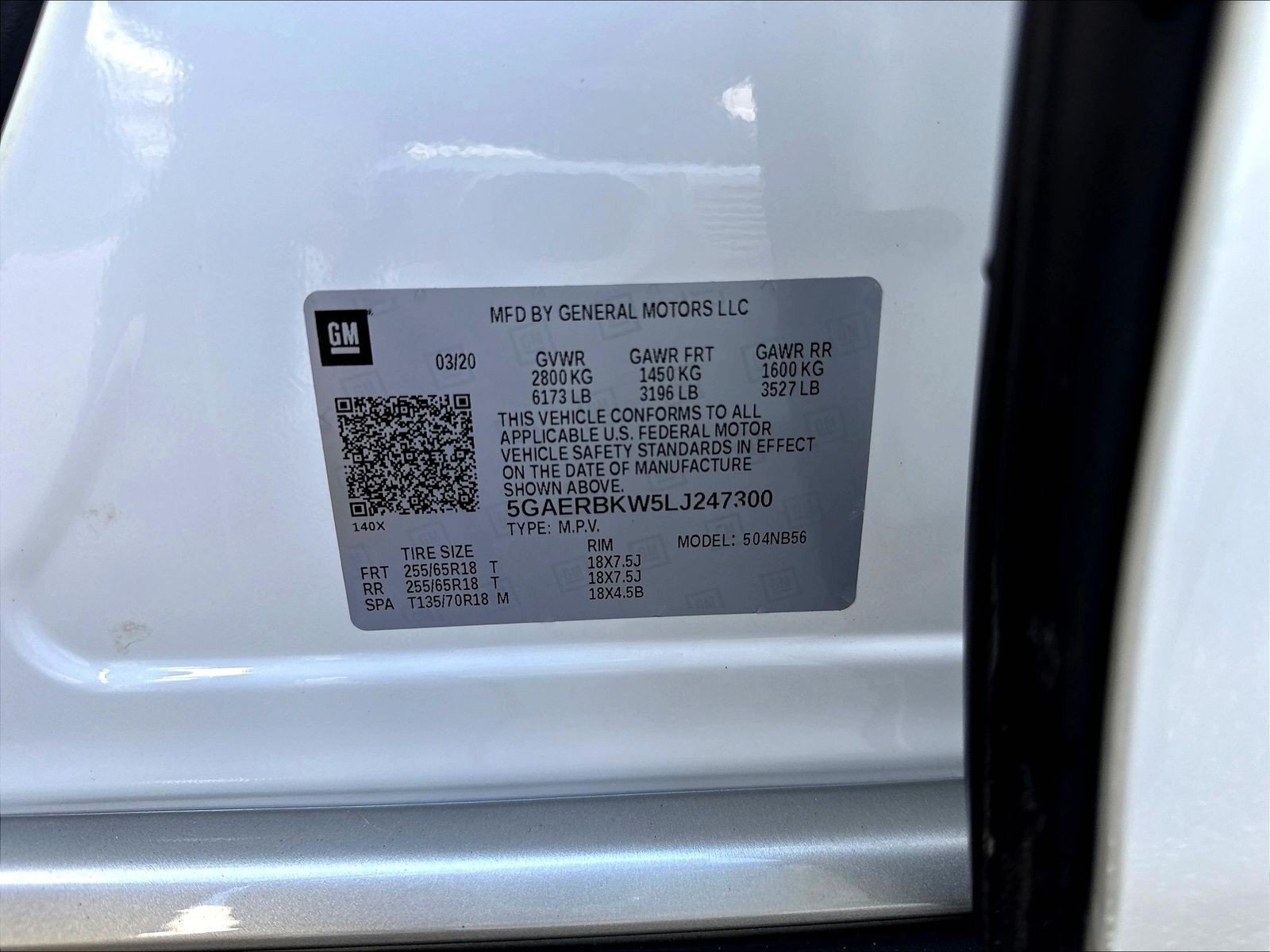 Used 2020 Buick Enclave Essence w/ Sound and Sites Package FWD image 23