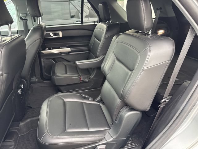 Certified 2023 Ford Explorer XLT w/ Equipment Group 202A AWD/4WD image 28