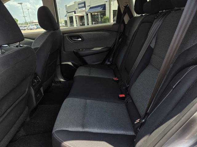 Used 2021 Nissan Rogue SV FWD image 17
