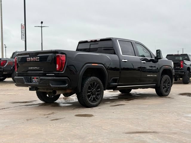 Used 2021 GMC Sierra 2500 Denali w/ Denali Black Diamond Edition AWD/4WD image 2