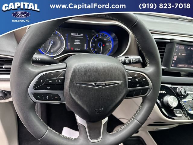 Used 2023 Chrysler Voyager LX FWD image 24