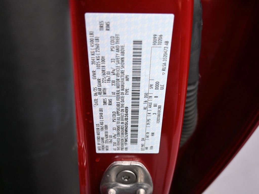 Certified 2025 Ford Escape ST-Line image 19