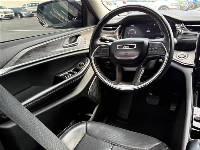 Used 2021 Jeep Grand Cherokee L Limited w/ Luxury Tech Group II AWD/4WD image 11