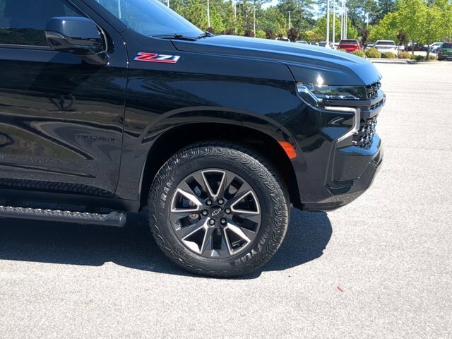 Used 2023 Chevrolet Tahoe Z71 w/ Luxury Package AWD/4WD image 11