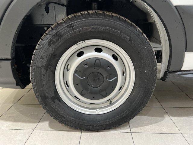 Certified 2024 Ford Transit 150 Low Roof RWD image 25